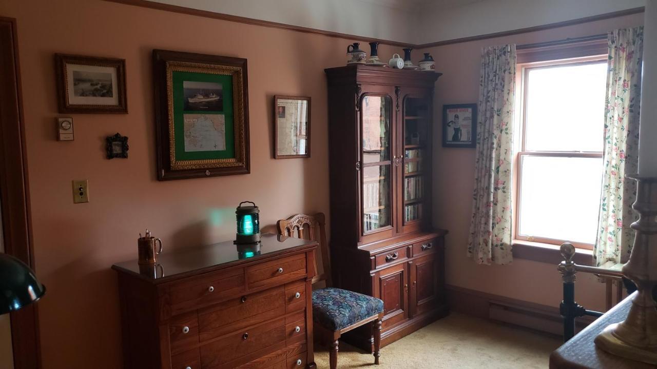 Gower Manor Historic Bed & Breakfast Saint-Jean de Terre-Neuve Extérieur photo